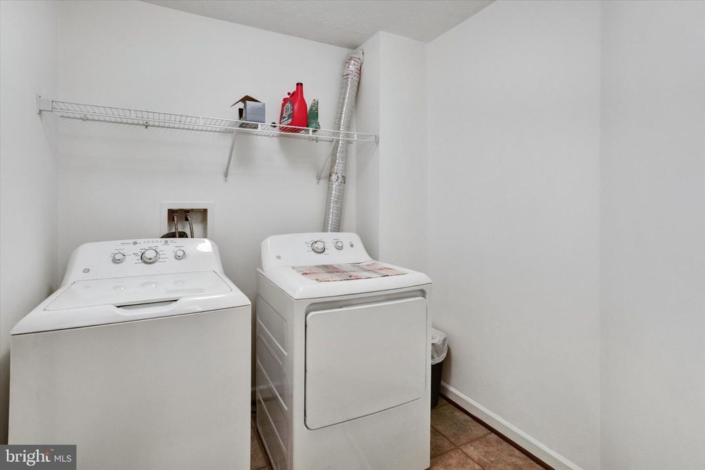 Image 33 of property listing at 9663 DAVISON RD, Middle River, MD 21220