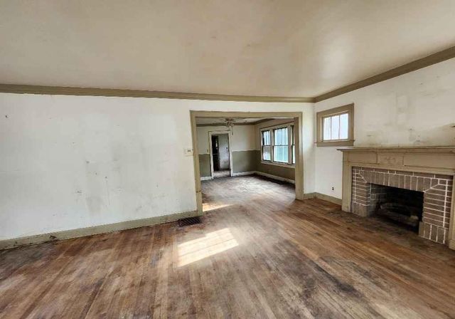 3220 Barber Avenue, Kansas City, KS 66106