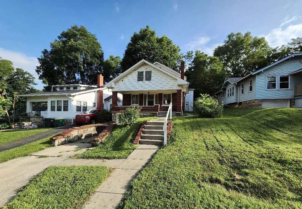 3220 Barber Avenue, Kansas City, KS 66106