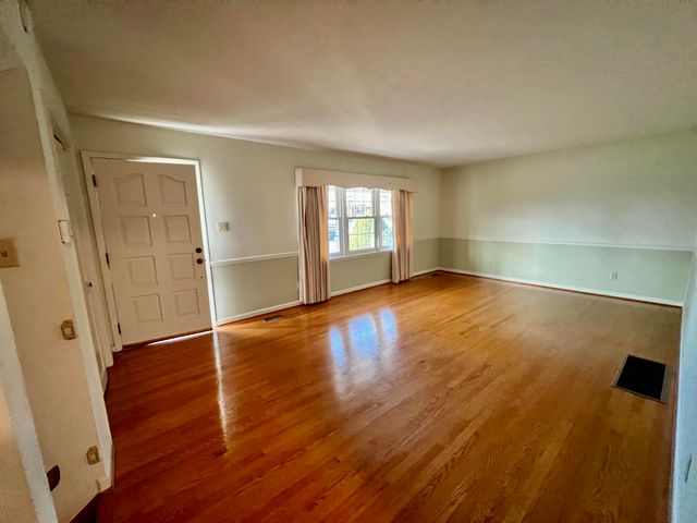 240 Hunter Street, Mt Vernon, KY 40456