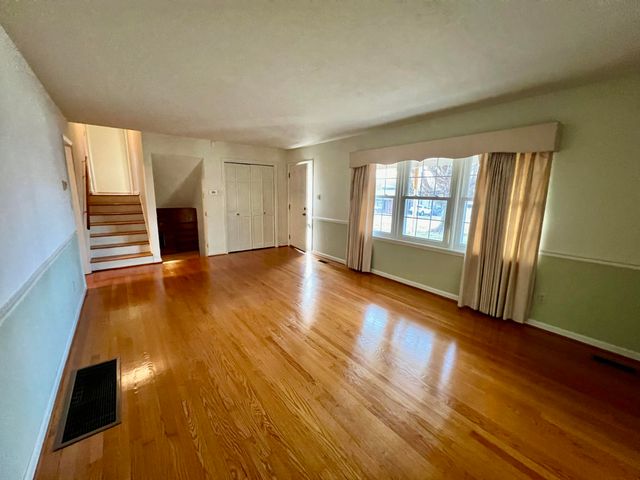 240 Hunter Street, Mt Vernon, KY 40456