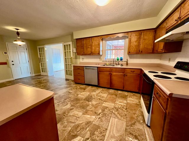 240 Hunter Street, Mt Vernon, KY 40456