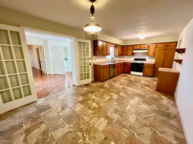 240 Hunter Street, Mt Vernon, KY 40456