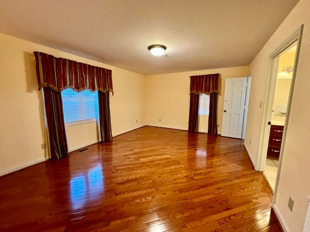 240 Hunter Street, Mt Vernon, KY 40456