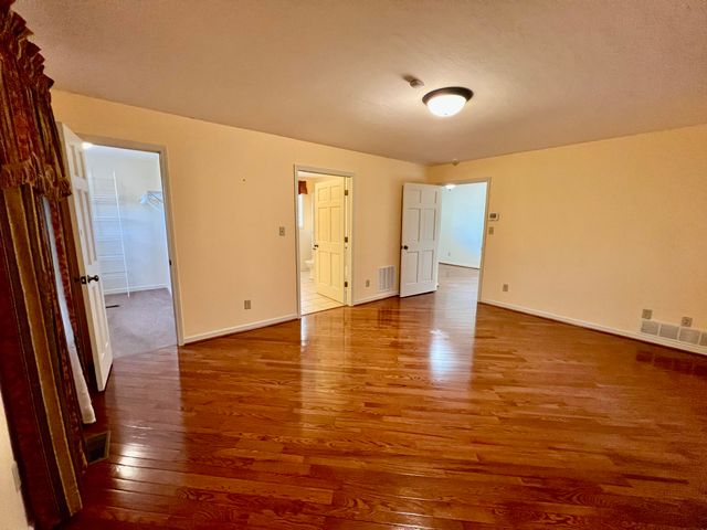 240 Hunter Street, Mt Vernon, KY 40456