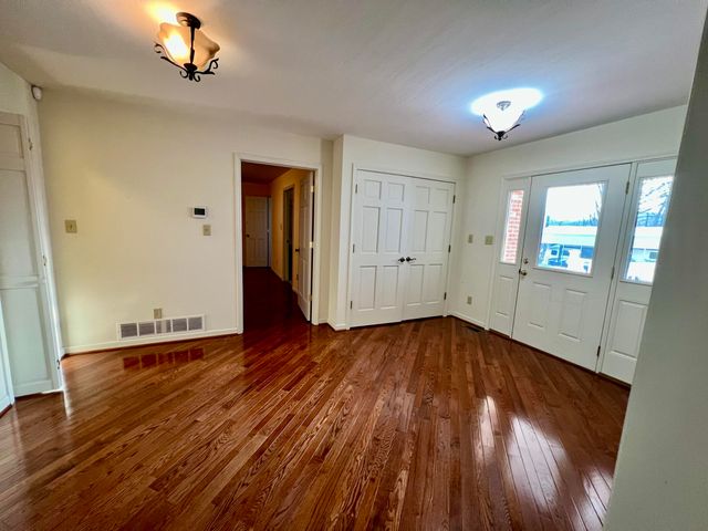 240 Hunter Street, Mt Vernon, KY 40456