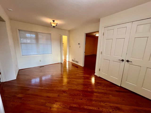 240 Hunter Street, Mt Vernon, KY 40456