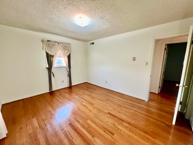 240 Hunter Street, Mt Vernon, KY 40456