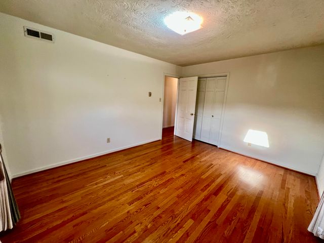 240 Hunter Street, Mt Vernon, KY 40456