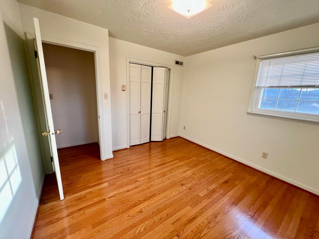 240 Hunter Street, Mt Vernon, KY 40456