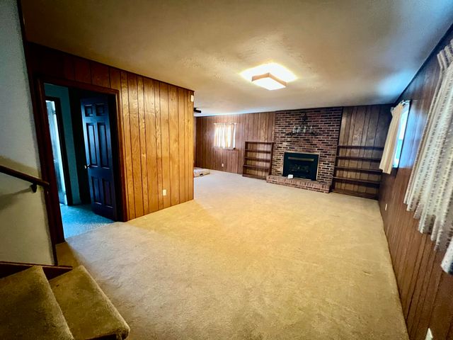 240 Hunter Street, Mt Vernon, KY 40456