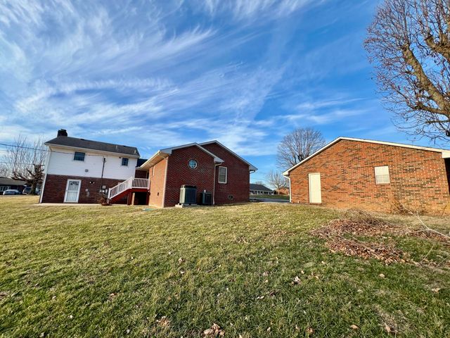 240 Hunter Street, Mt Vernon, KY 40456