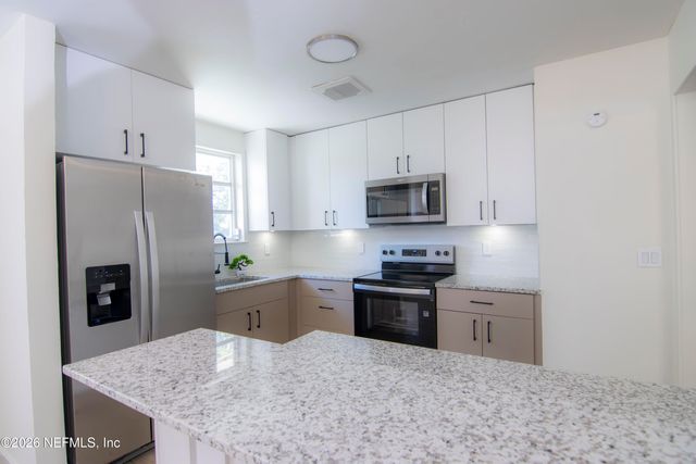 2633 RENTZ Road, Jacksonville, FL 32211