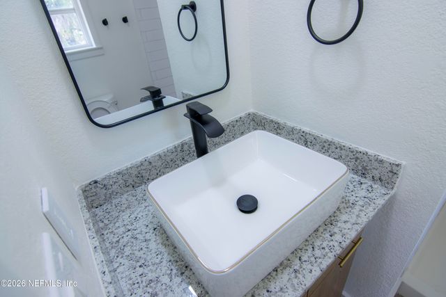 2633 RENTZ Road, Jacksonville, FL 32211