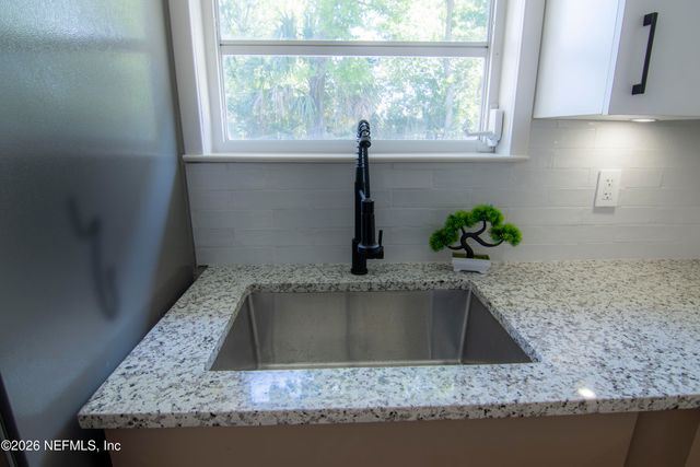 2633 RENTZ Road, Jacksonville, FL 32211