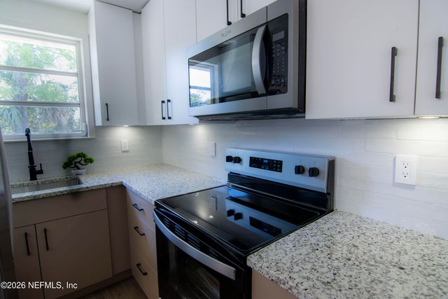 2633 RENTZ Road, Jacksonville, FL 32211