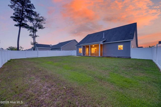 2512 Charity Lane, Winterville, NC 28590