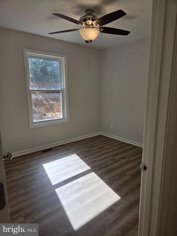 327 WOODPECKER WAY, Linden, VA 22642