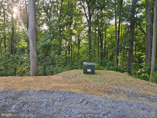 327 WOODPECKER WAY, Linden, VA 22642