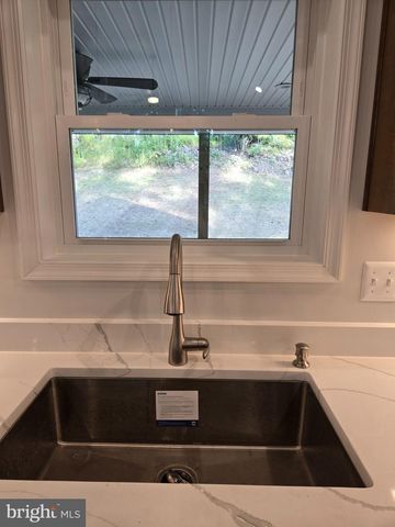 327 WOODPECKER WAY, Linden, VA 22642