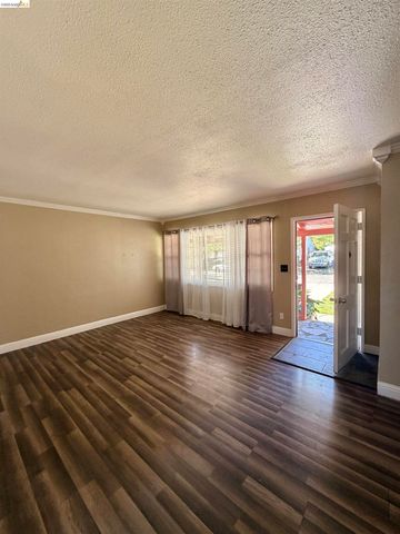 129 Foster St, Vallejo, CA 94591