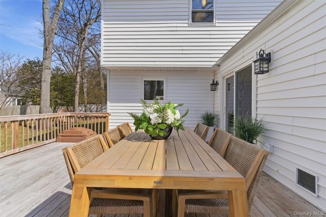 12 King Avenue, Melville, NY 11747