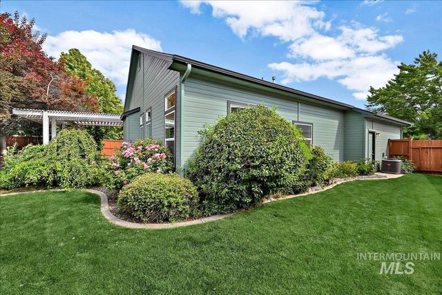 11323 W Hazelwood Dr, Boise, ID 83709