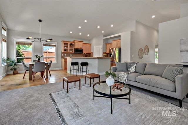 11323 W Hazelwood Dr, Boise, ID 83709