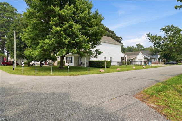 1332 Hazel AVE, Chesapeake, VA 23325