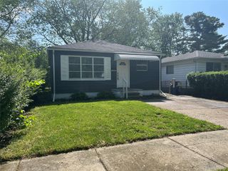 18506 Wakenden, Redford Charter Township, MI 48240