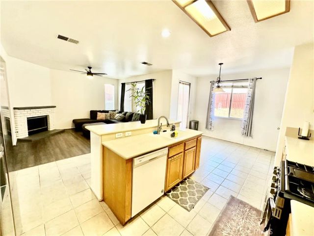 36676 Lynwood Ave, Murrieta, CA 92563