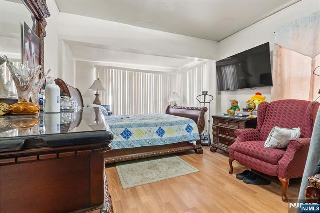 1037 Schneider Avenue, Union, NJ 07083