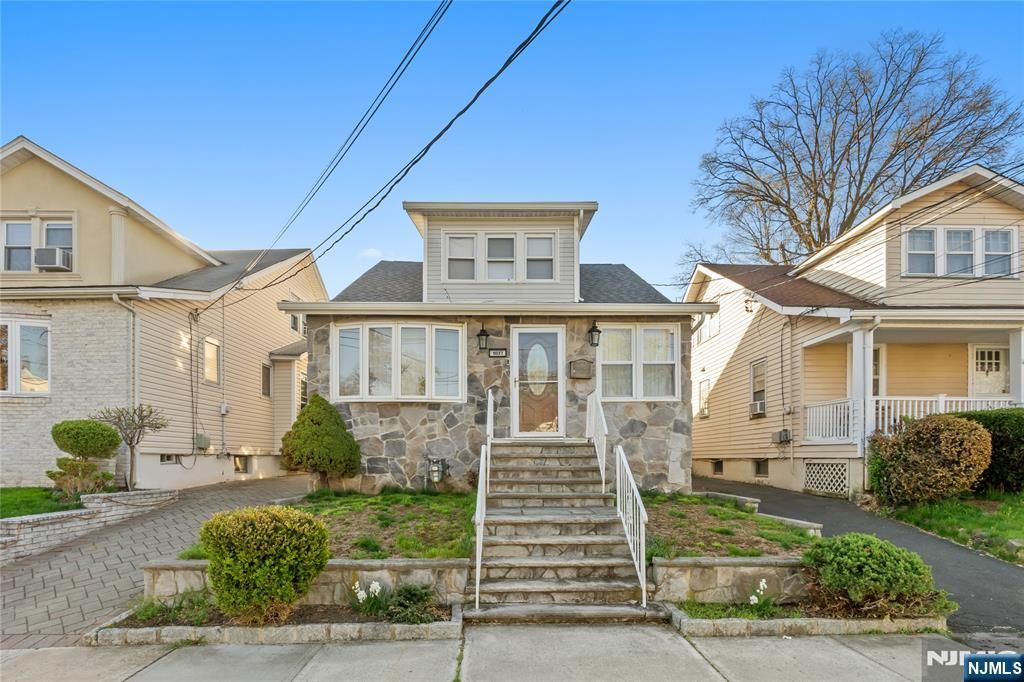 1037 Schneider Avenue, Union, NJ 07083
