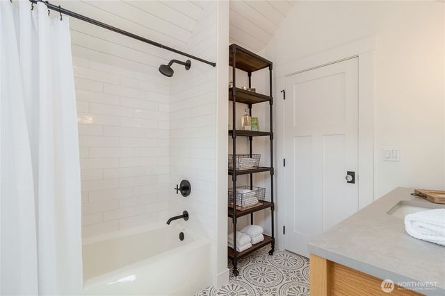 385 S 1st Avenue, Walla Walla, WA 99362