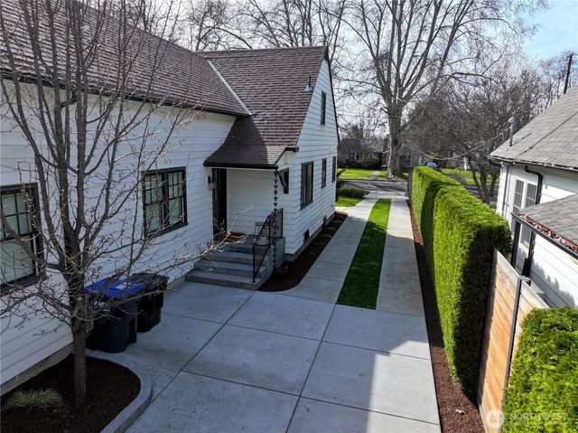 385 S 1st Avenue, Walla Walla, WA 99362