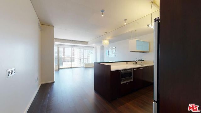 1155 S Grand Avenue 1108, Los Angeles, CA 90015