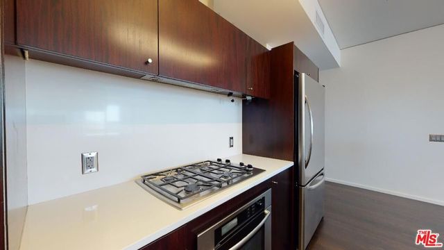1155 S Grand Avenue 1108, Los Angeles, CA 90015