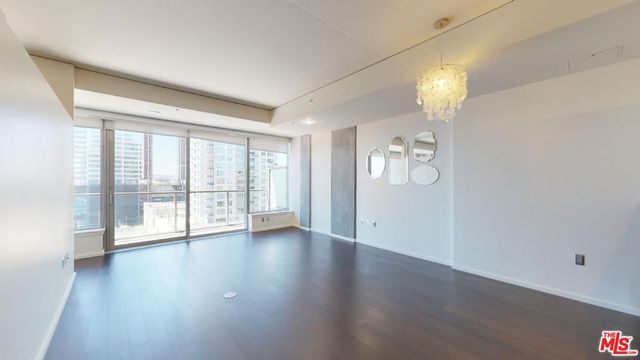 1155 S Grand Avenue 1108, Los Angeles, CA 90015