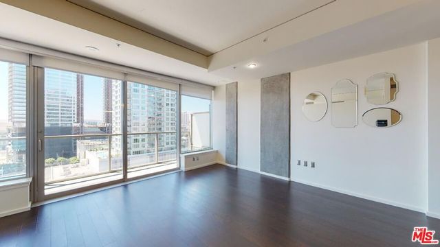 1155 S Grand Avenue 1108, Los Angeles, CA 90015
