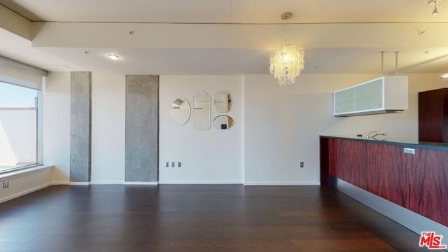1155 S Grand Avenue 1108, Los Angeles, CA 90015