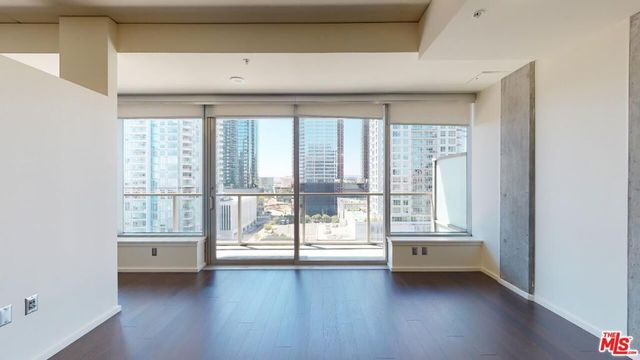 1155 S Grand Avenue 1108, Los Angeles, CA 90015