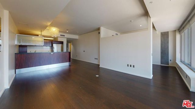 1155 S Grand Avenue 1108, Los Angeles, CA 90015