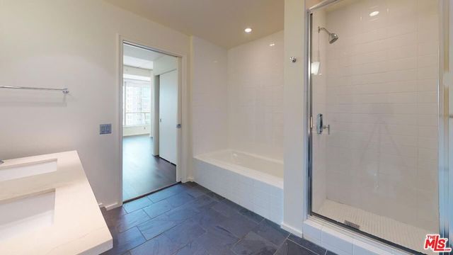 1155 S Grand Avenue 1108, Los Angeles, CA 90015