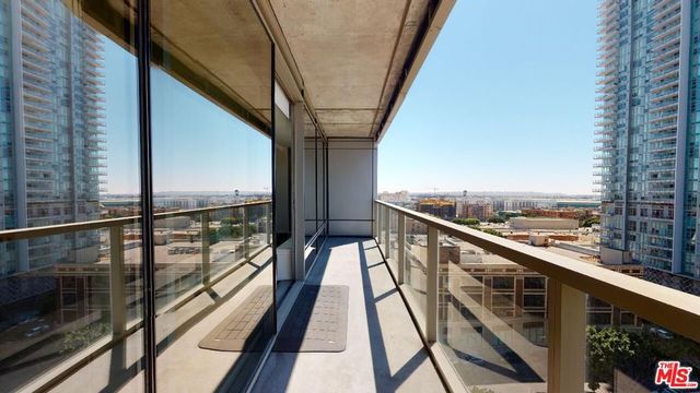 1155 S Grand Avenue 1108, Los Angeles, CA 90015