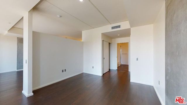1155 S Grand Avenue 1108, Los Angeles, CA 90015