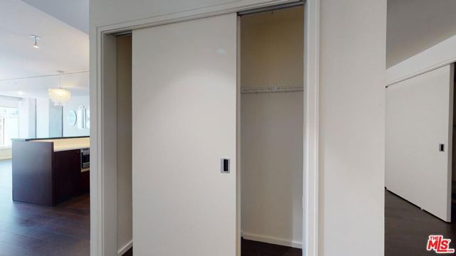 1155 S Grand Avenue 1108, Los Angeles, CA 90015