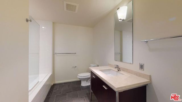 1155 S Grand Avenue 1108, Los Angeles, CA 90015