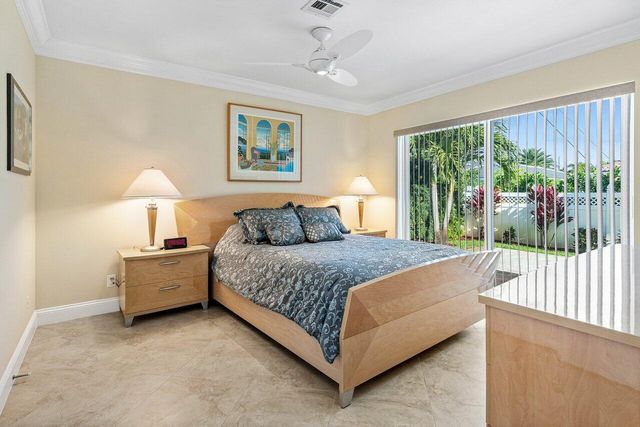 899 S Granada Drive, Boca Raton, FL 33432