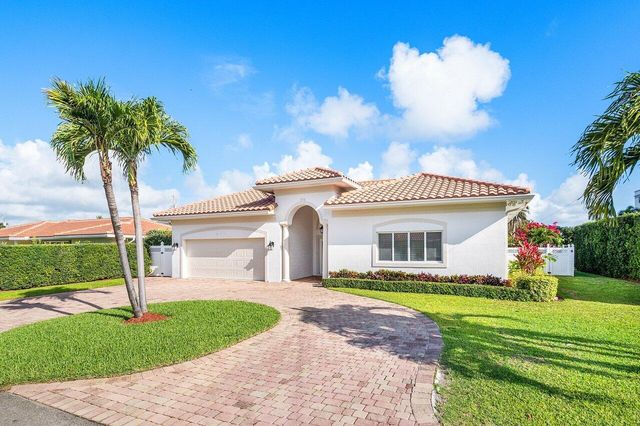 899 S Granada Drive, Boca Raton, FL 33432