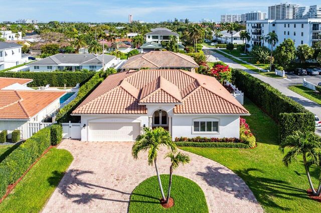 899 S Granada Drive, Boca Raton, FL 33432